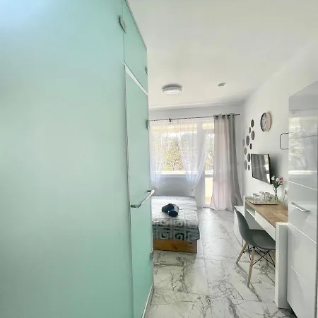 Glassroom- самостоятелна Private * Warna