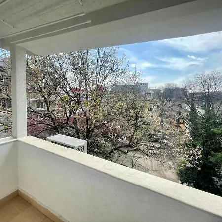 Glassroom- самостоятелна Private Apartment