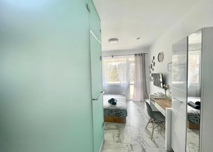 Glassroom- самостоятелна Private * ヴァルナ